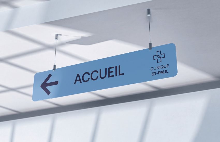 Photo d'un panneau directionnel